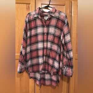 American Eagle Outfitters Women's Plaid Button Down Shirt in Pink and Black